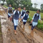 भाटगाव ते तळवाडे रस्ता दुरुस्तीची मागणी