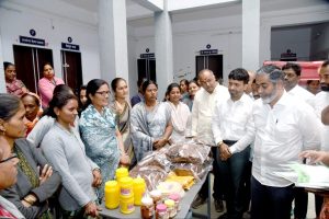 चांदवड पंचायत समितीचे अभिनव उपक्रम- एकल महिलांच्या सक्षमीकरणासाठी रोजगार मेळावा